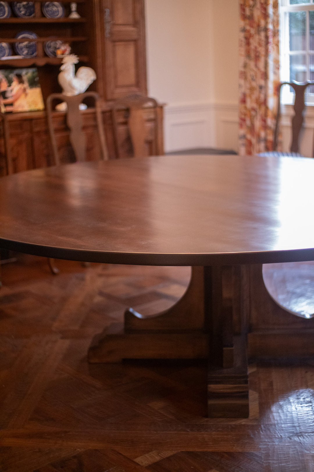 72" Corbel Round Dining Table