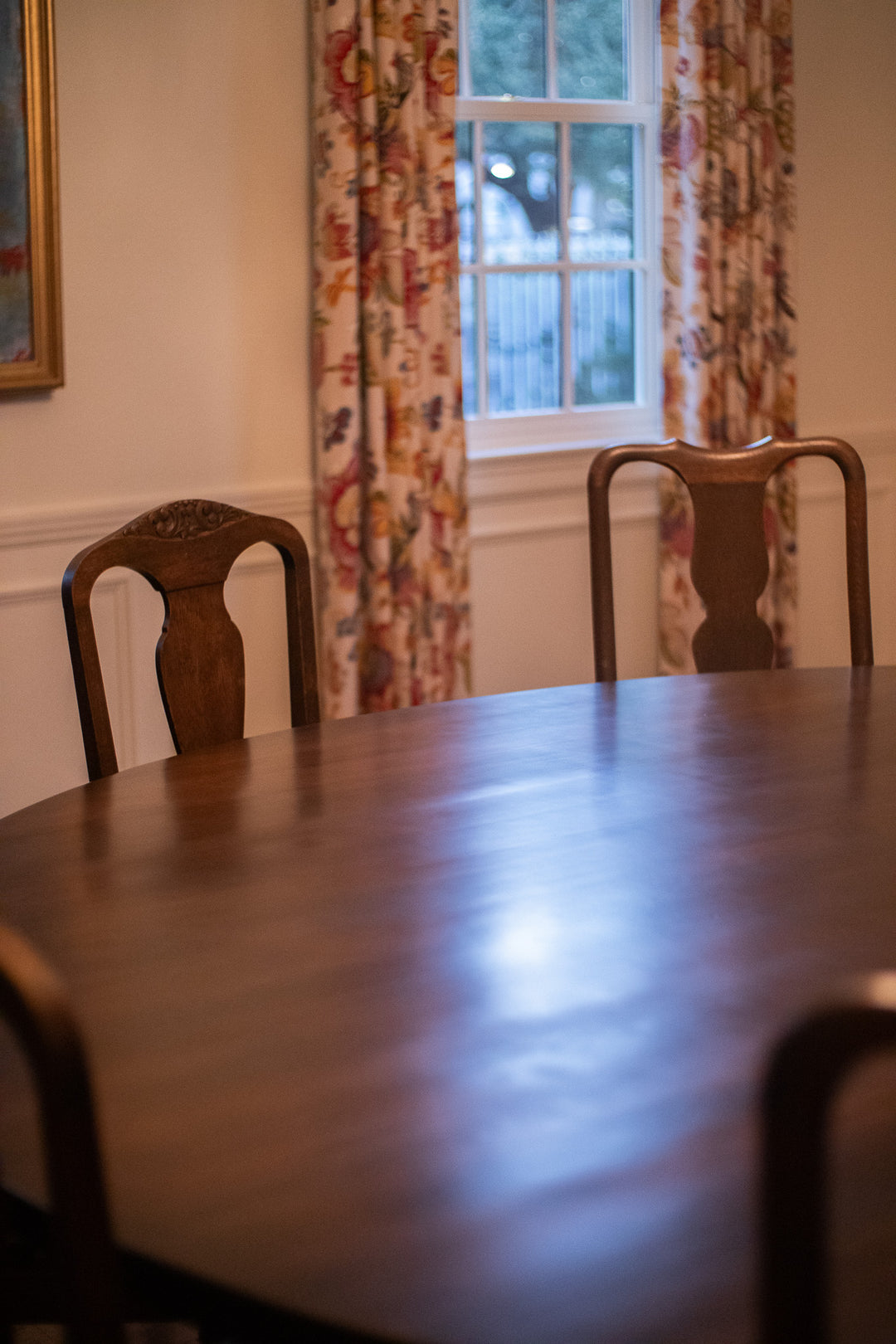 72" Corbel Round Dining Table