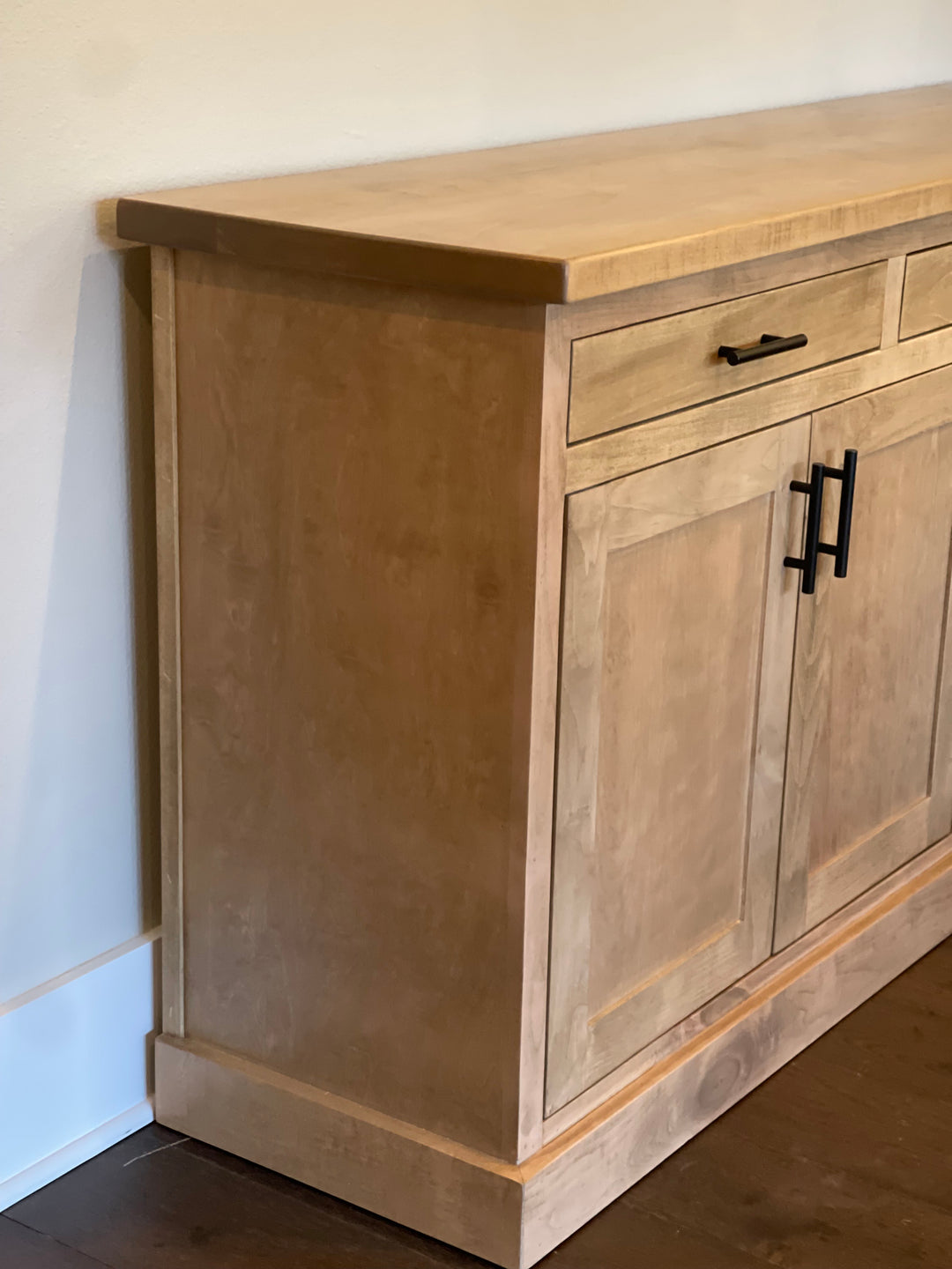 Whether placed in your living room, dining area, hallway, or office, this credenza is a functional and stylish addition to any space.