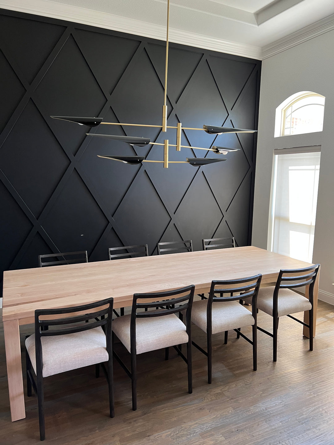FL Dining Table
