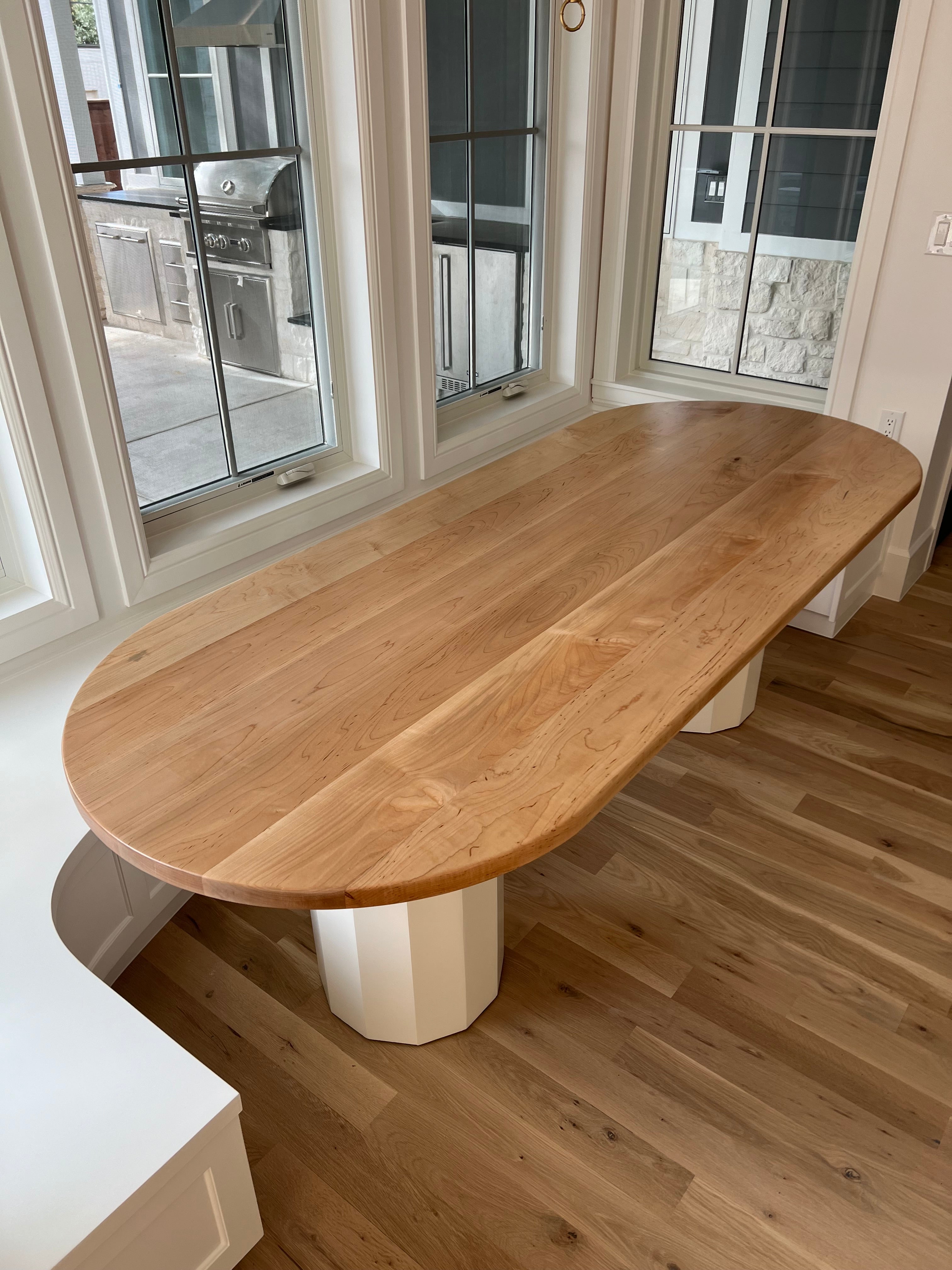 What Tabletop Shape Works Best for Your Dining Room