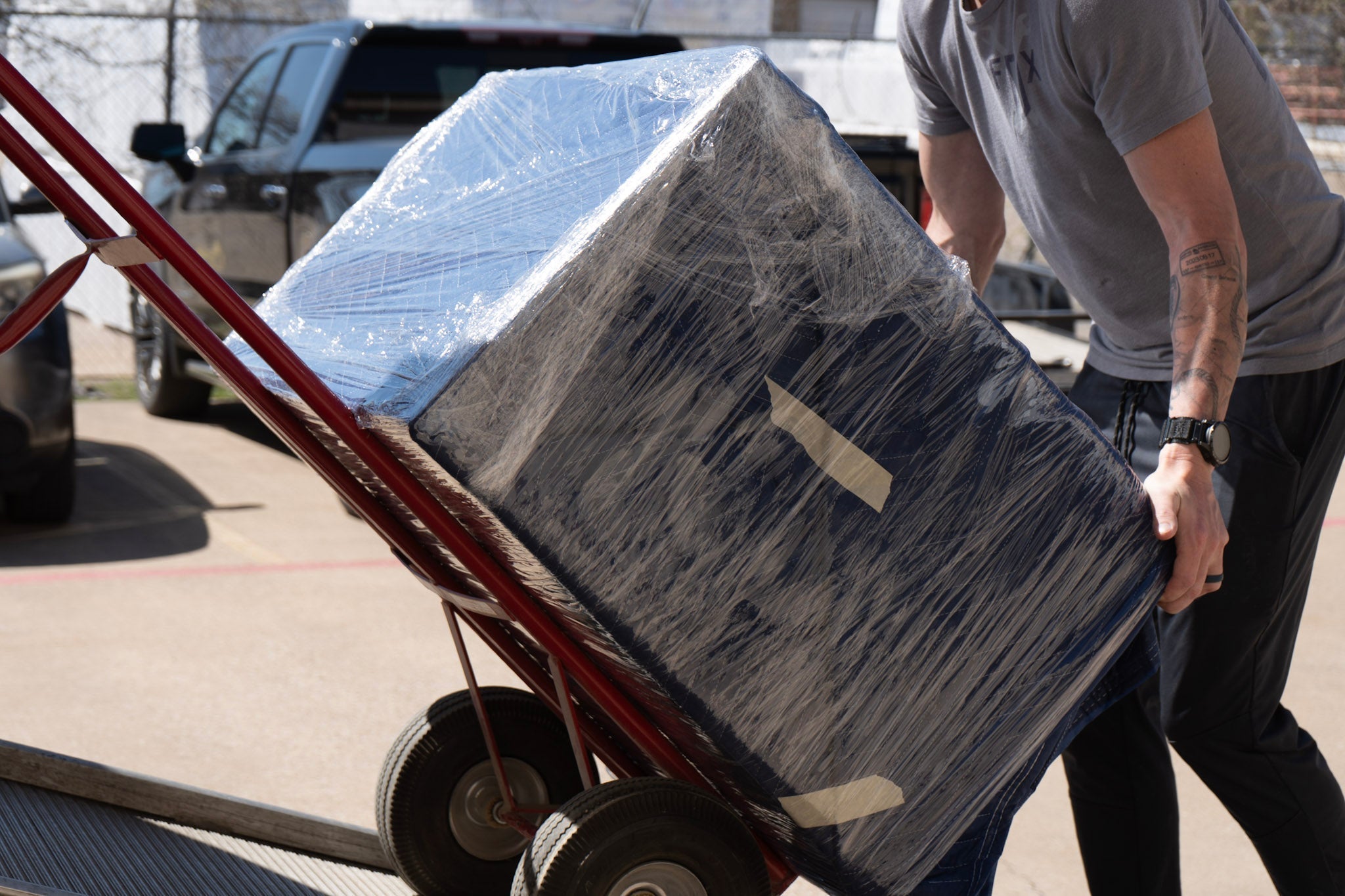 Shipping & Delivery: What to Expect with Large Furniture Orders