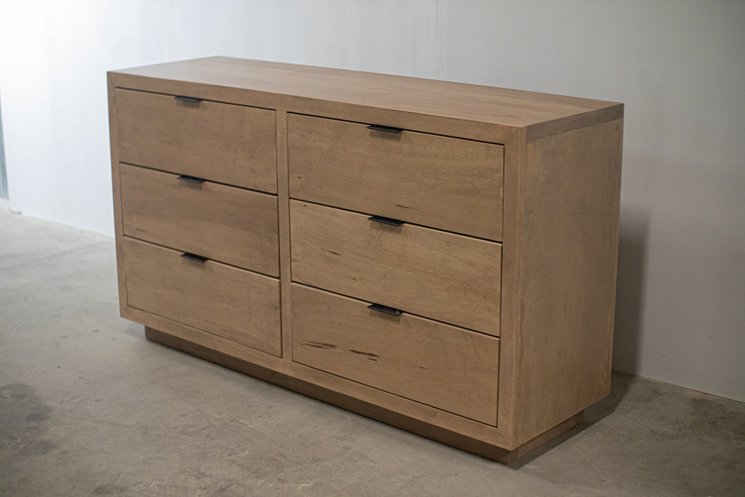 Plain Modern Dresser