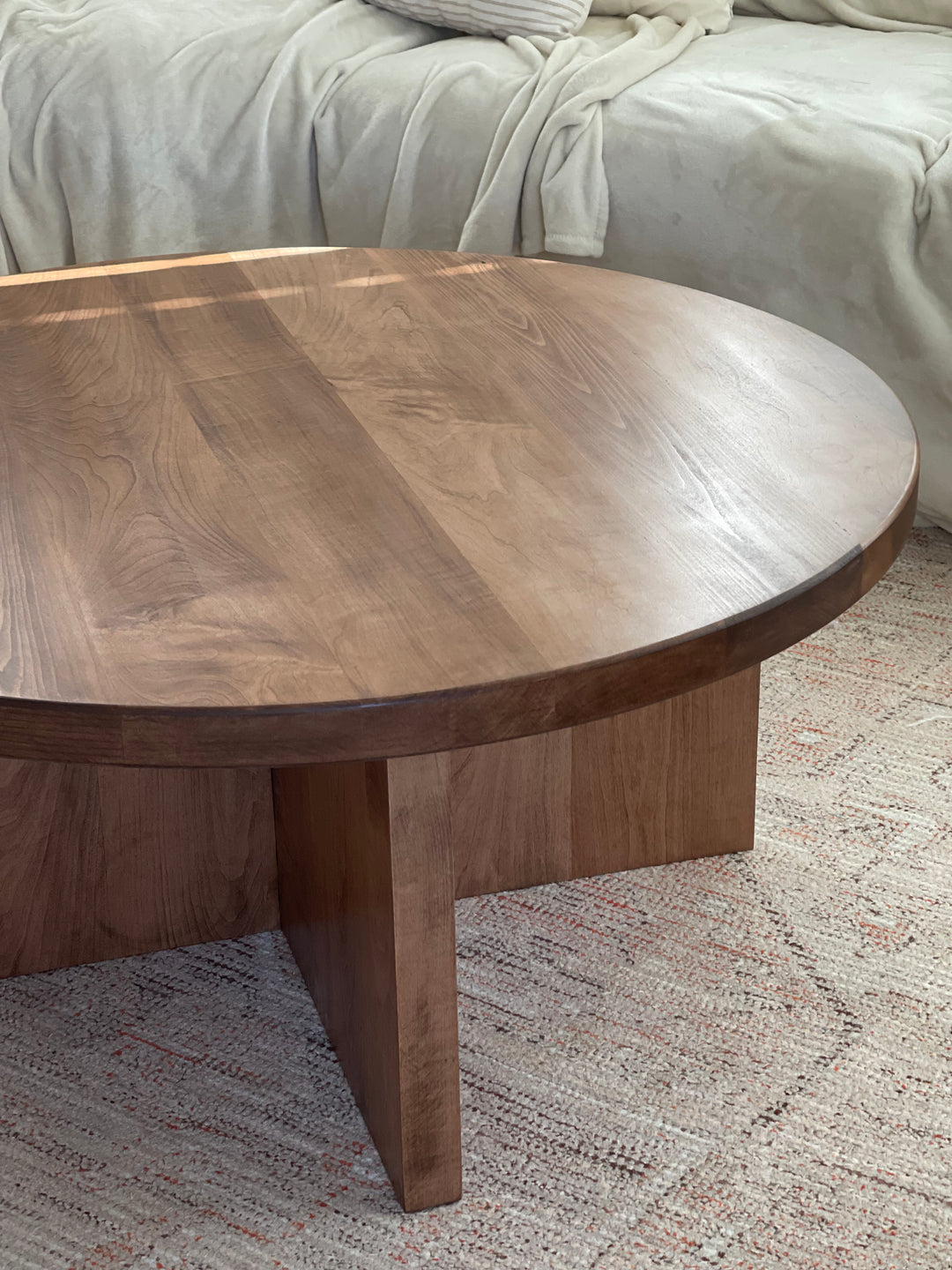 HL Round Coffee Table