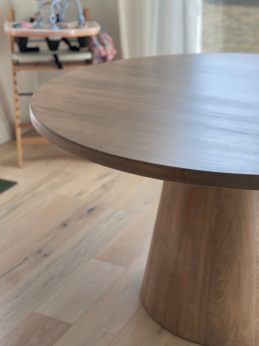 Cone Round Dining Table