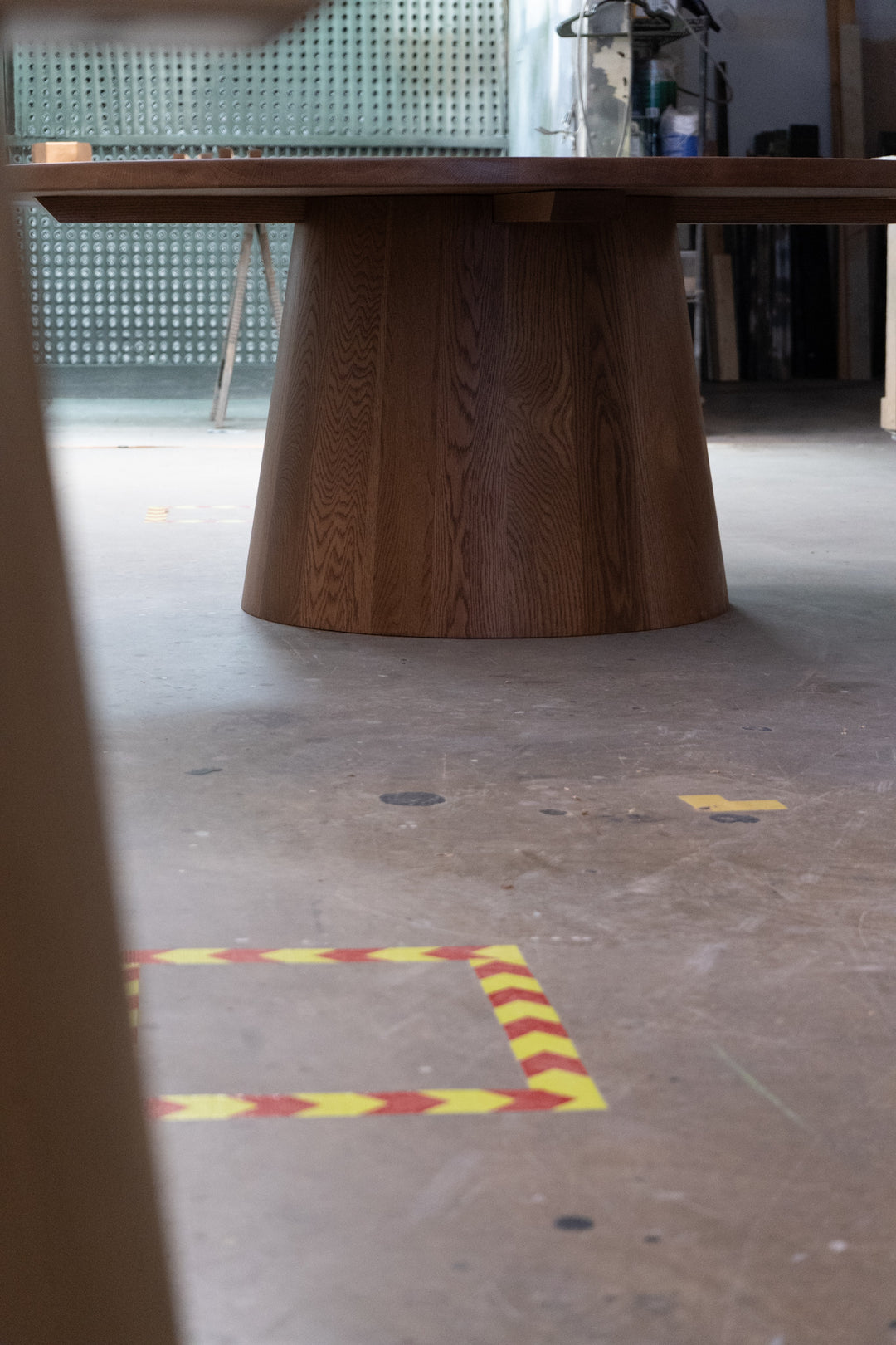 72" Cone Round Dining Table