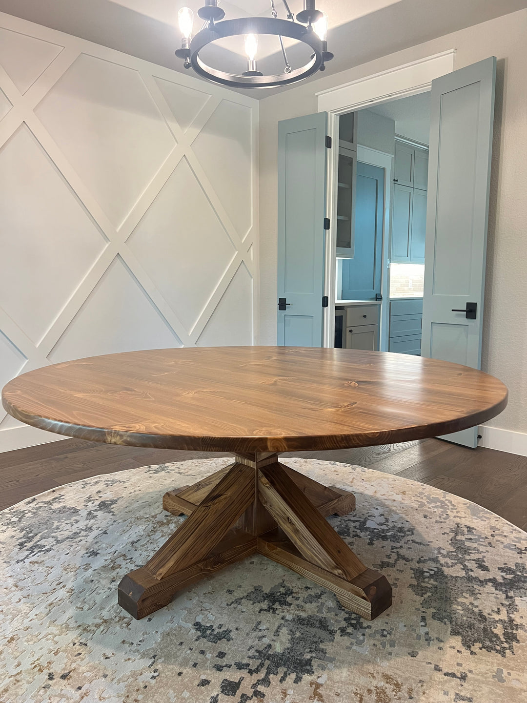 Extra Chunky Round Dining Table