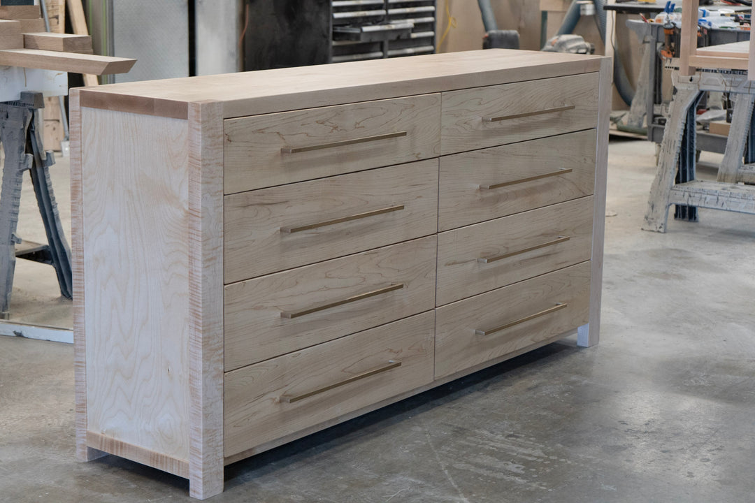 WH Dresser