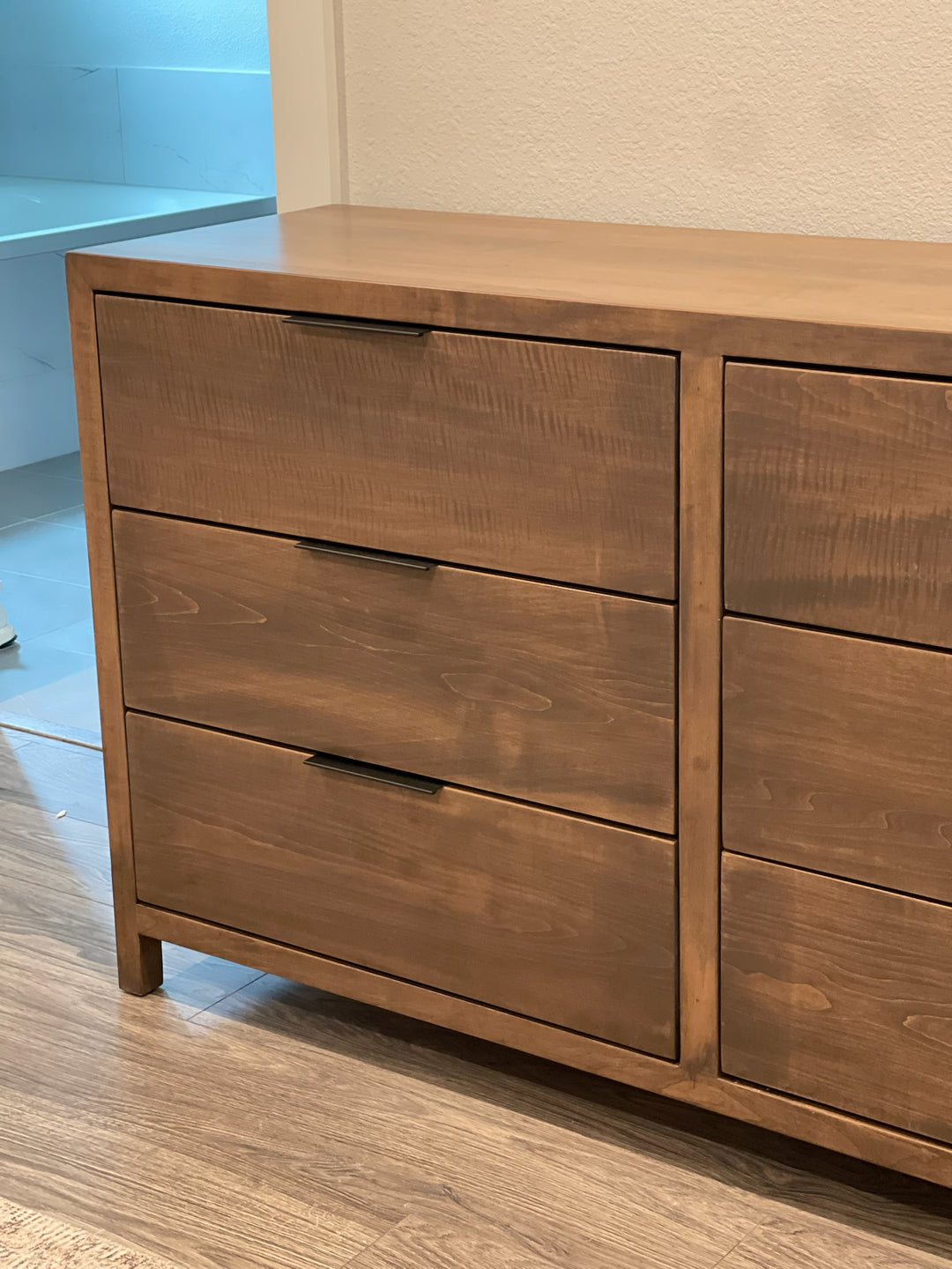 Plain Modern Dresser