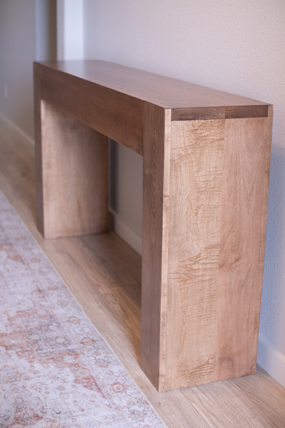 Au Console Table