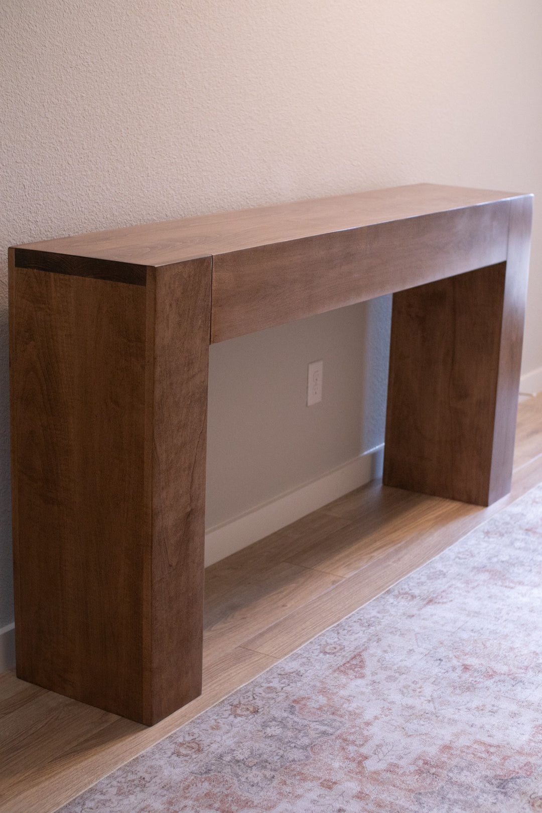 Au Console Table