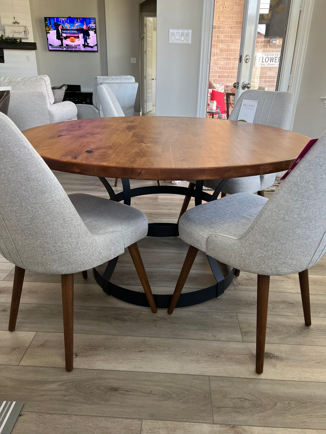 Steel Ring Round Dining Table